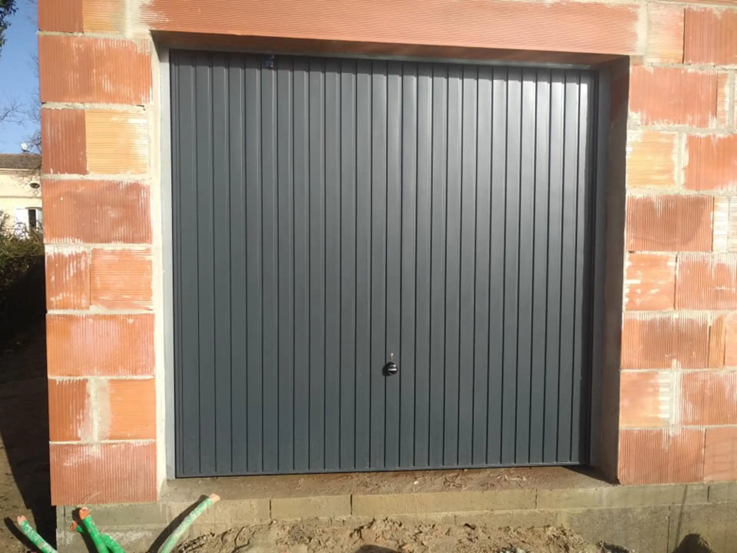 porte de garage grise